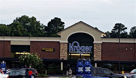 While most people prepare for their 4th of July celebrations days, if not weeks, in advance, it goes without saying that sometimes we forget a thing or two and need to do a quick grocery run on the day of. . Kroger forsyth rd
